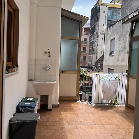 La Sicula Atene House 200 Mt From Metro Giuffrida Bed & Breakfast