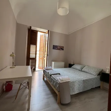 La Sicula Atene House 200 Mt From Metro Giuffrida * Catania