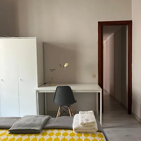 Bed & Breakfast La Sicula Atene House 200 Mt From Metro Giuffrida *