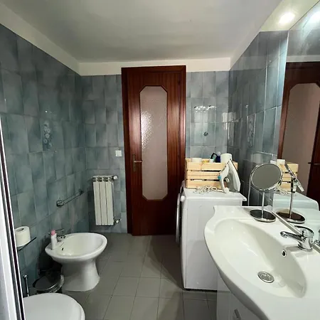La Sicula Atene House 200 Mt From Metro Giuffrida Bed & Breakfast *